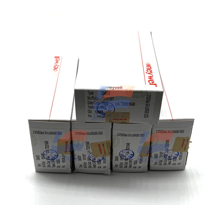 YJJ SS460S Цифровой токовый сток 3–24 В пост. тока с фиксацией положения датчика Холла с выпущенным магнитным полем 3,8–30 В